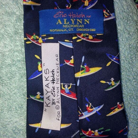 NWOT Men’s Alynn 100% Silk Tie Kayaks By Eric Holch - Picture 3 of 4